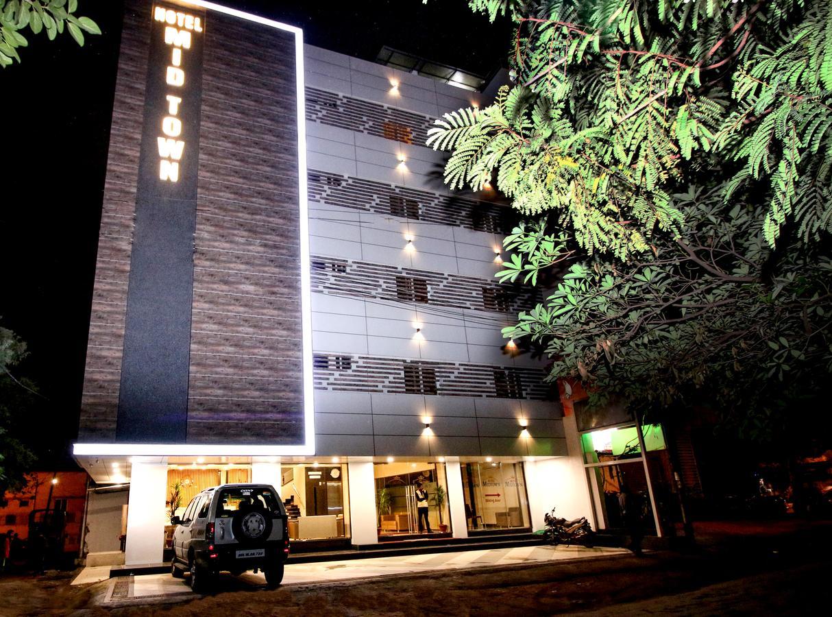 Hotel Midtown Vadodara Eksteriør bilde